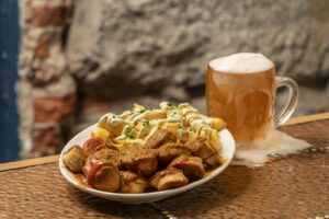Currywurst berlinesa con salsa de curry